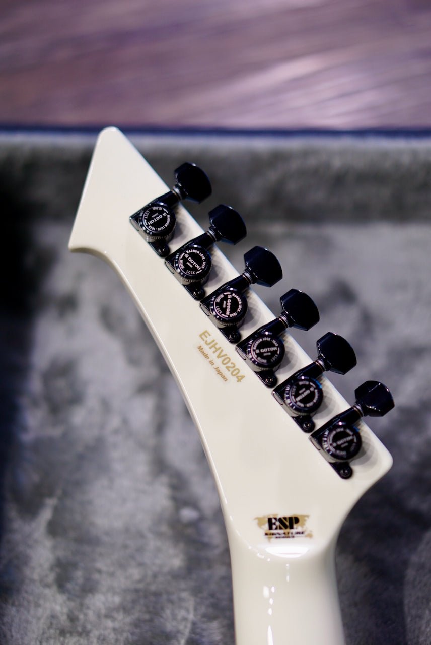 ESP Vulture James Hetfield Signature Olympic White EJHV0204