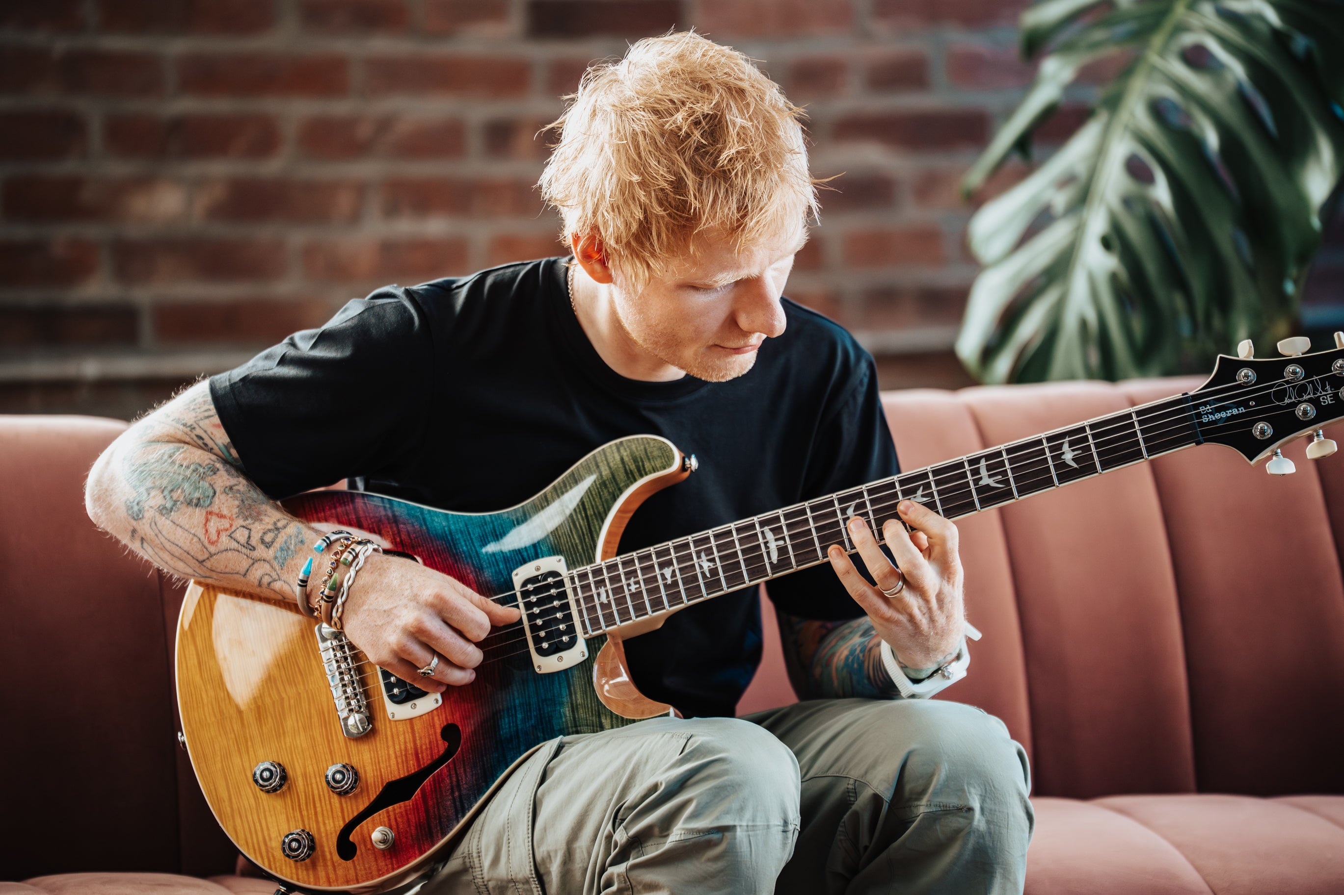 PRS SE Ed Sheeran Hollowbody I Baritone Piezo Kaleidoscope