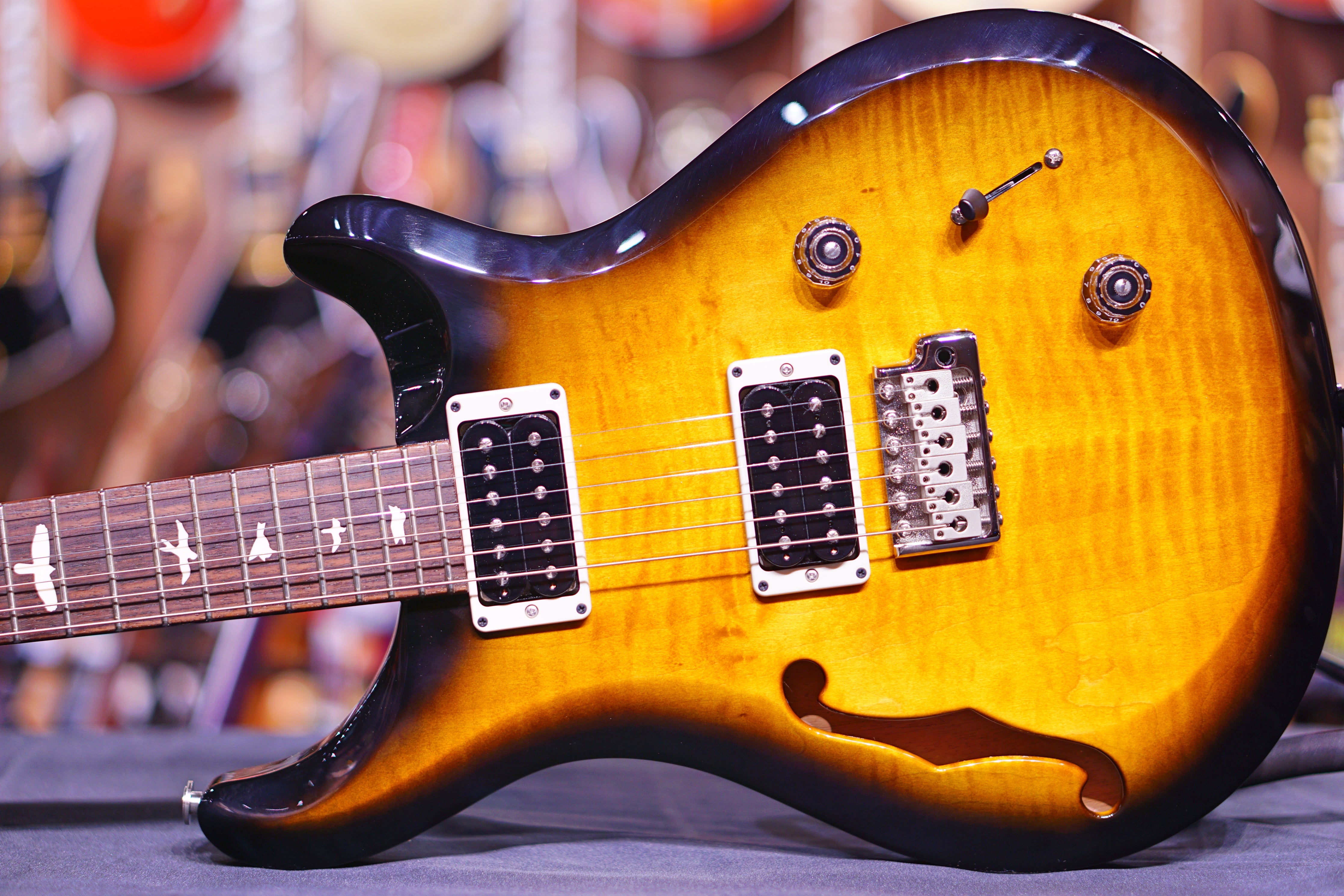 PRS S2 Custom 22 Semi-hollow - Amber Smokeburst 18 S2031691