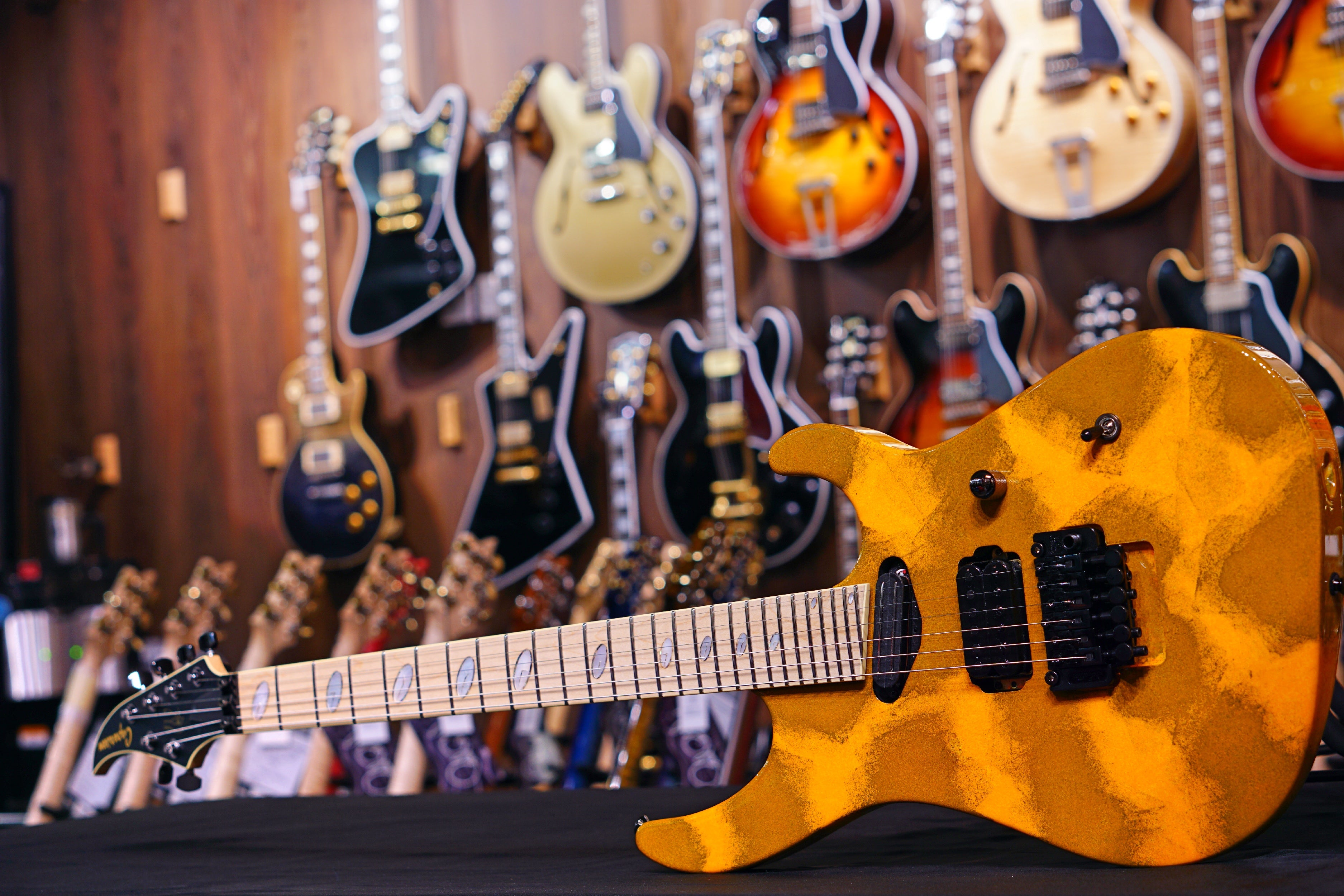 Caparison HORUS-M3 MF Tiger's Eye Maple fretboard