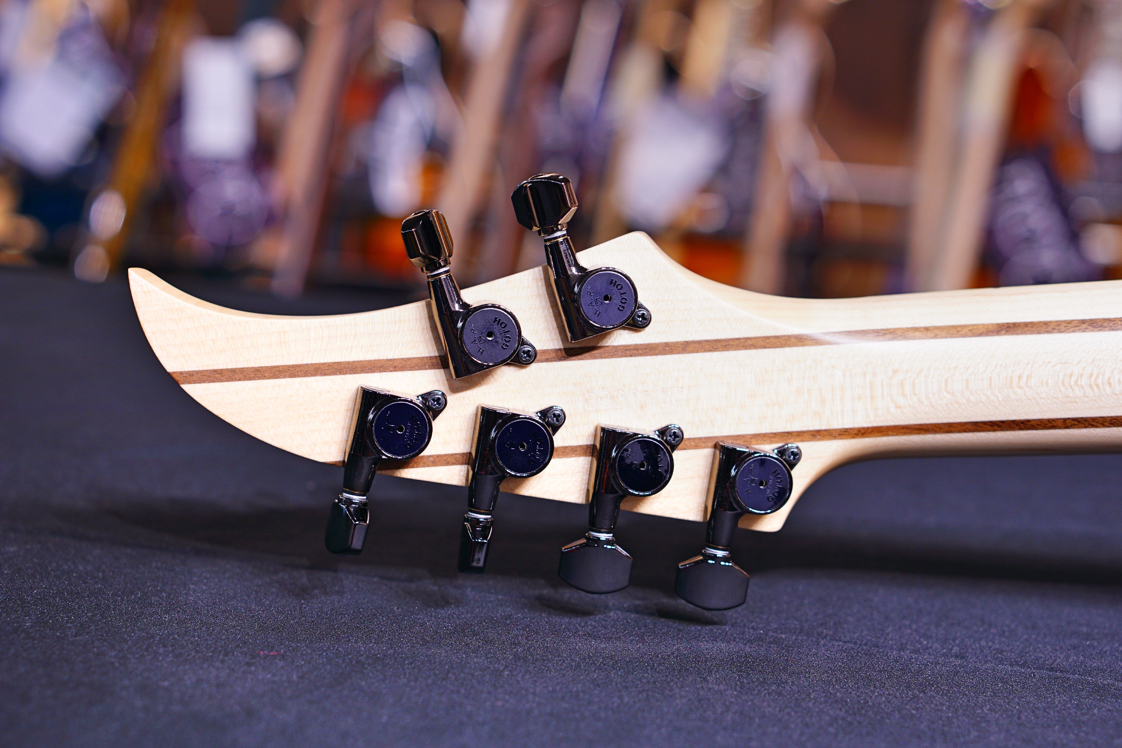 Caparison HORUS-M3 MF Tiger's Eye Maple fretboard