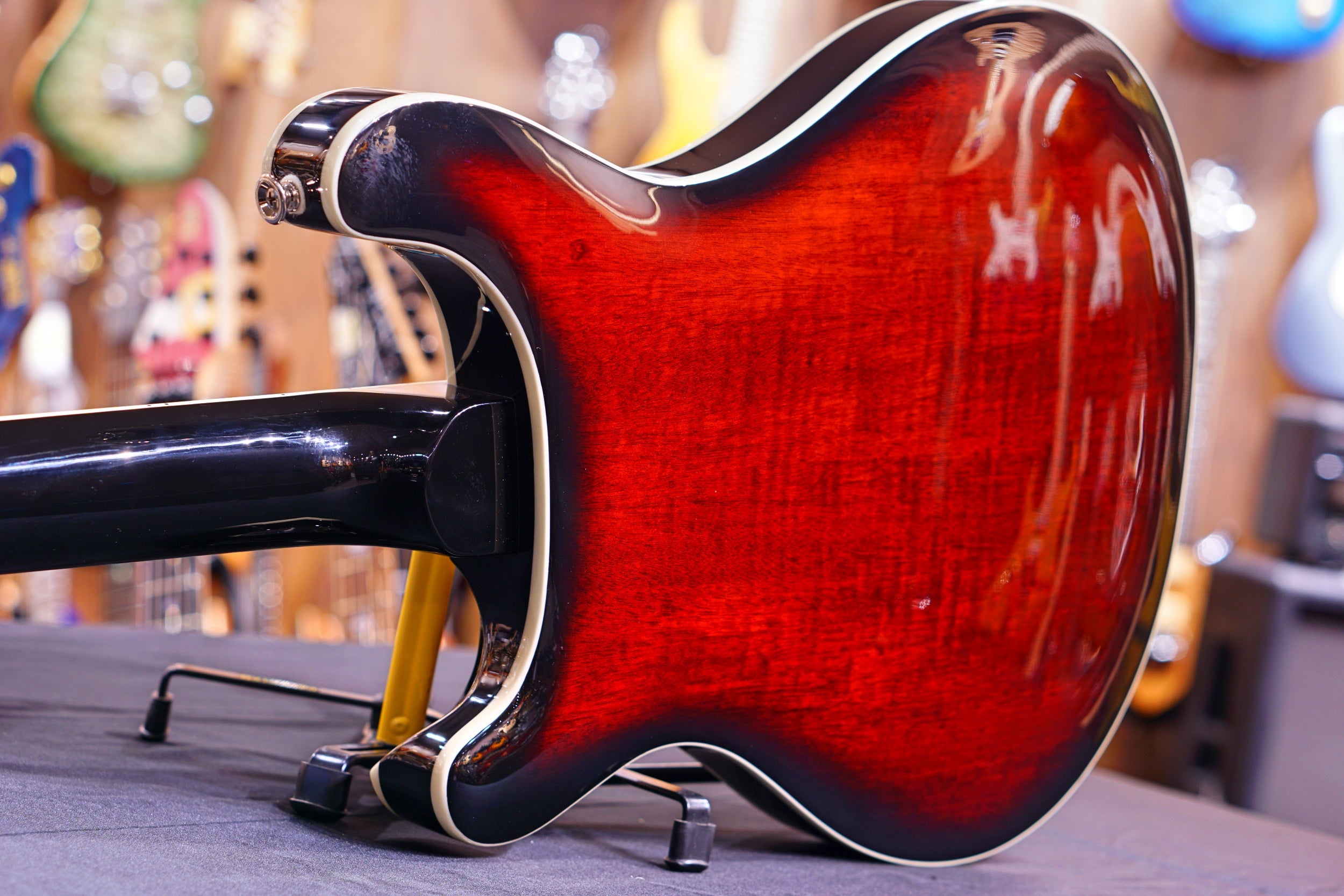PRS SE Hollowbody Standard - Fire Red Burst