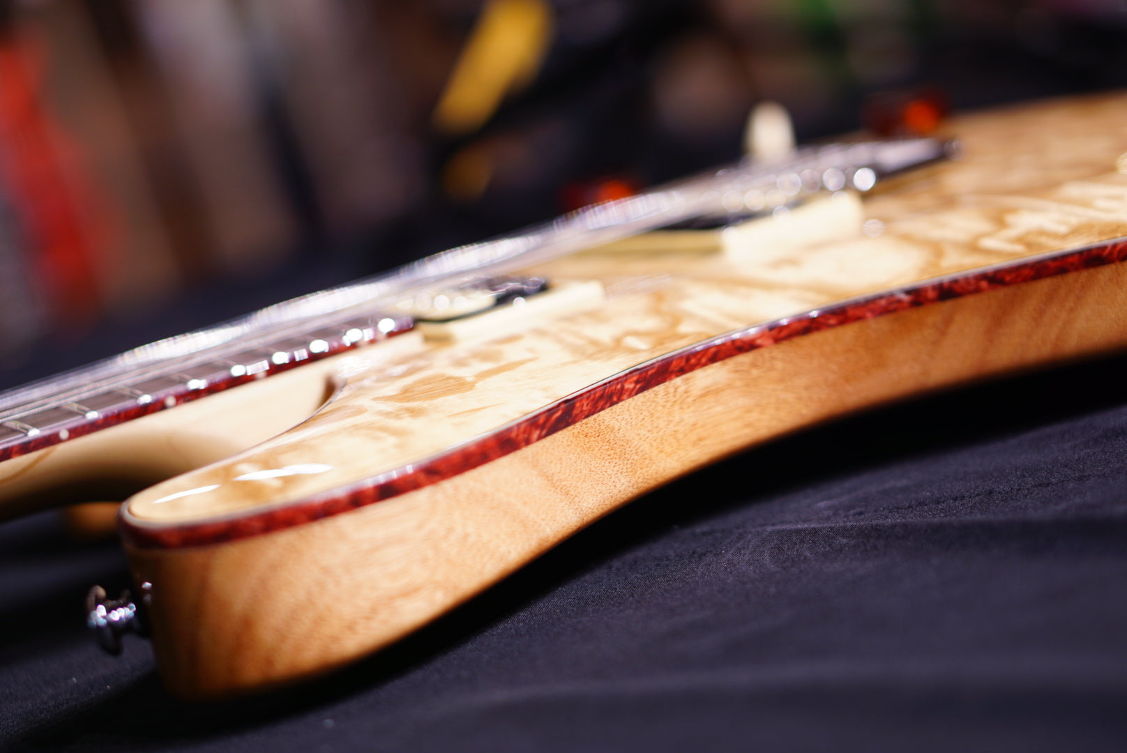 PRS SE exotic quilt swamp ash Custom24 - HIENDGUITAR   PRS SE GUITAR