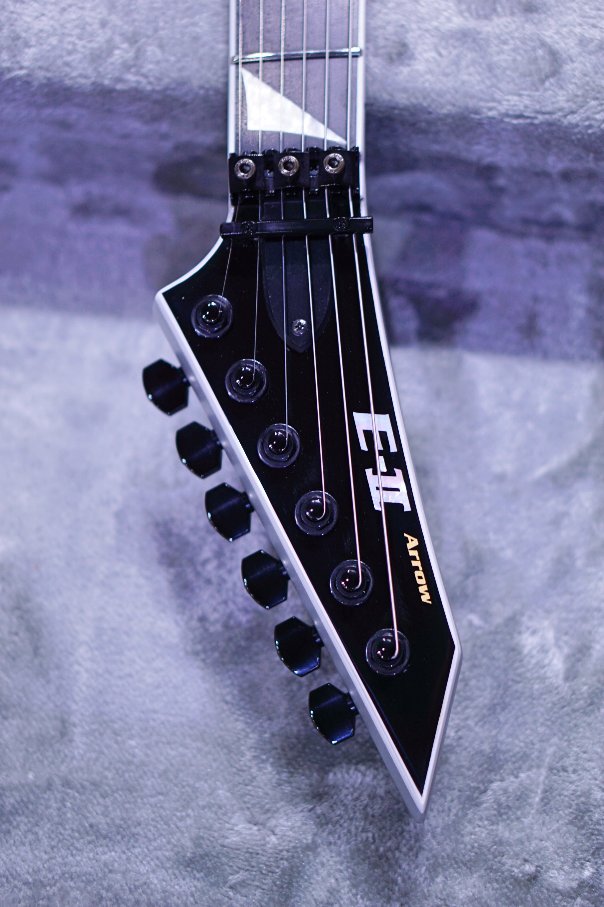ESP E-II ARROW FR Black silver fade ES5263213 - HIENDGUITAR   E-II GUITAR