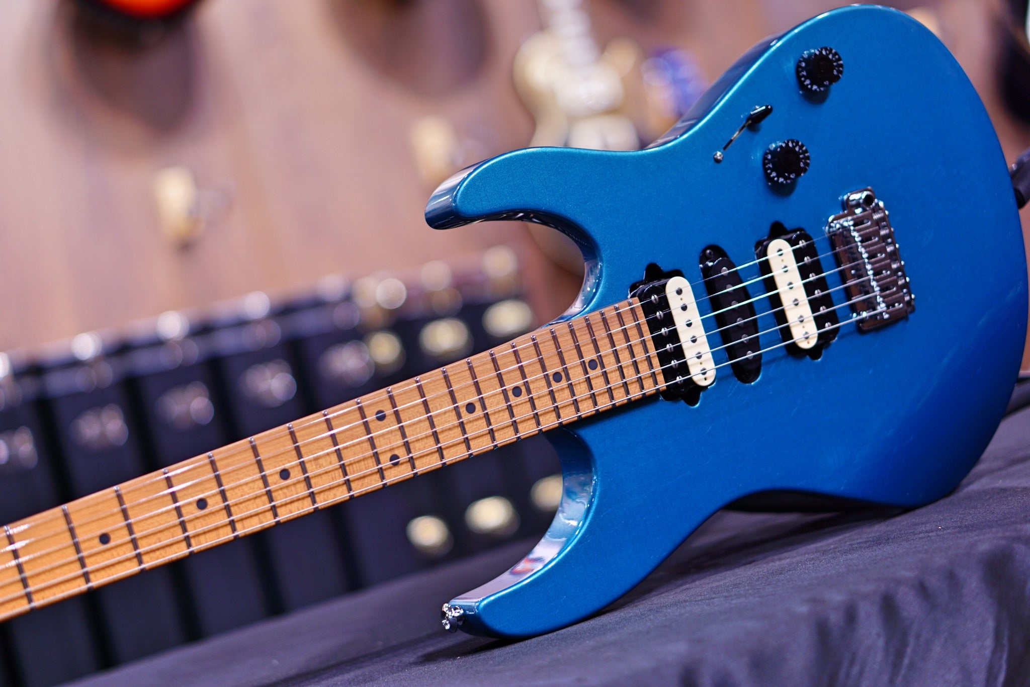 Suhr Modern antique ocean turquoise Hiend spec