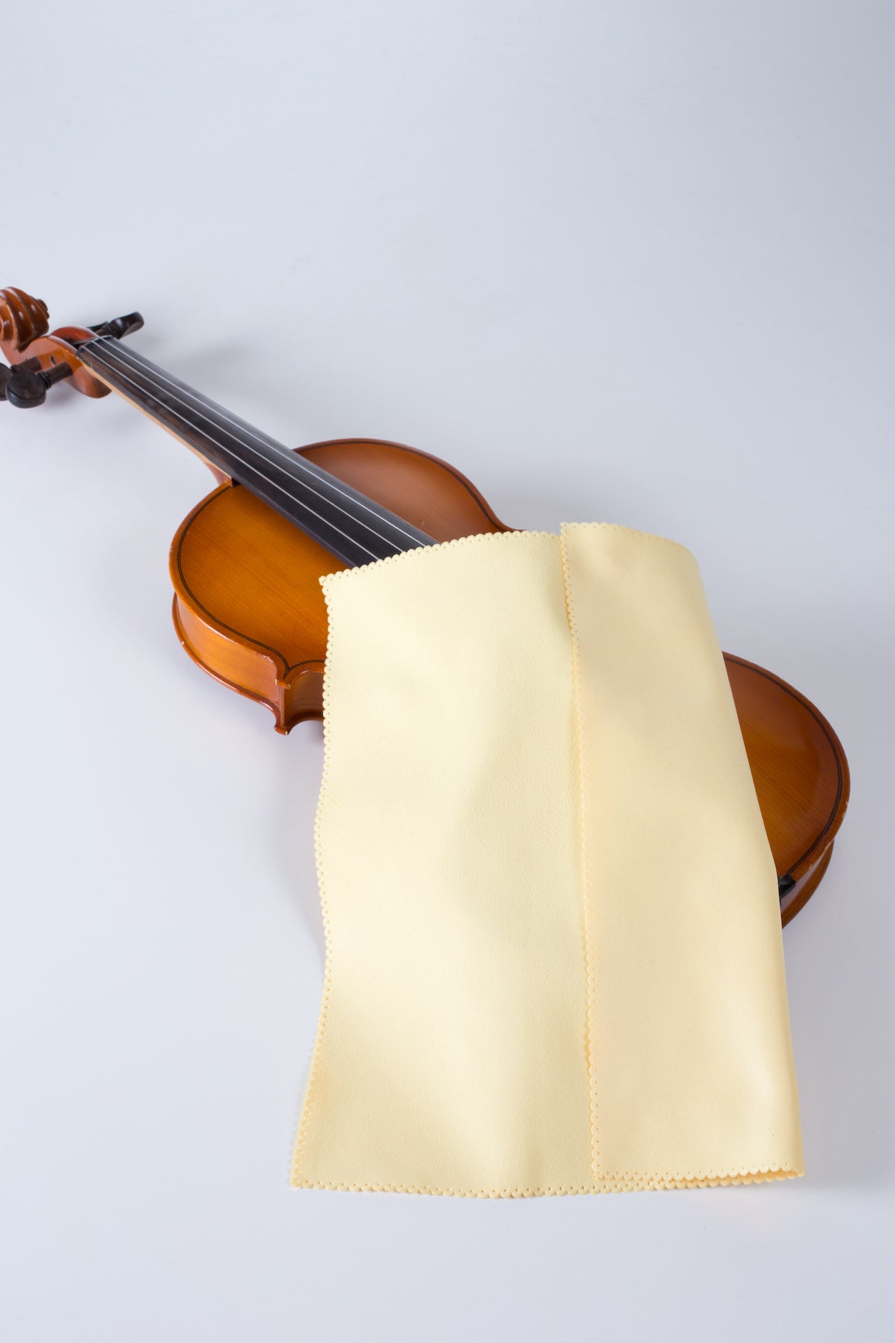 MusicNomad String Instrument Premium Microfiber Polishing Cloth for Violin, Viola, Cello & Bass MN731 - HIENDGUITAR   musicnomad musicnomad
